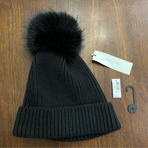 NEW. Never worn. Banana Republic Classic Black Ribbed Beanie